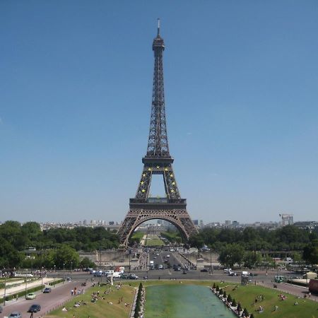 T2 Trocadero Tour Eiffel Apartment Париж Екстериор снимка