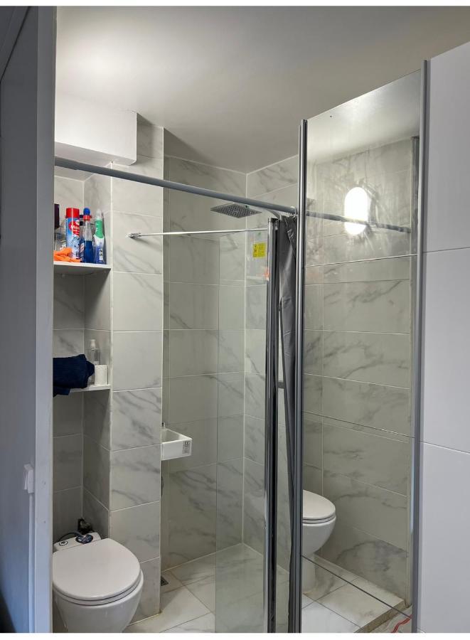 T2 Trocadero Tour Eiffel Apartment Париж Екстериор снимка