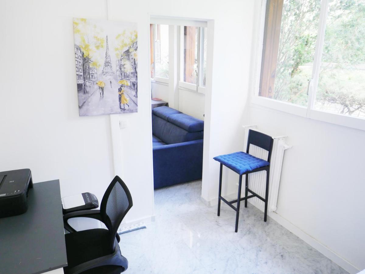 T2 Trocadero Tour Eiffel Apartment Париж Екстериор снимка